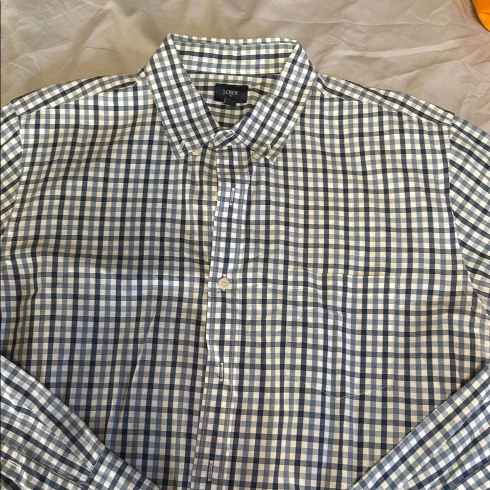J. Crew men’s blue‎ and White Checkered Casual Shirt size L